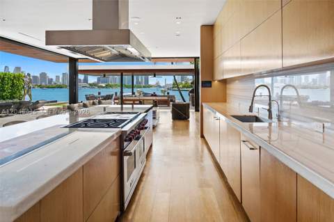 126 W San Marino Dr, Miami Beach FL - photo 13 of 41
