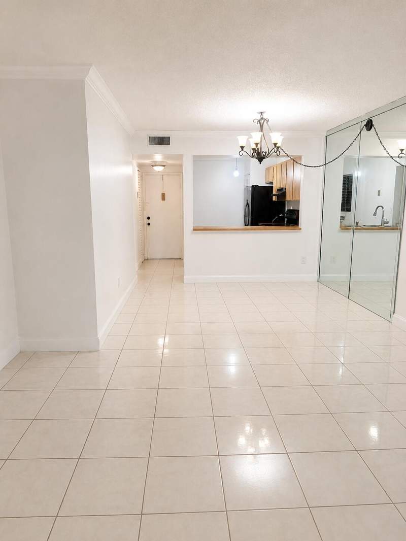 2 bedroom Condominium at 871 NE 207th Lane 104-15, Monterey Two Condo, Miami — photo 4