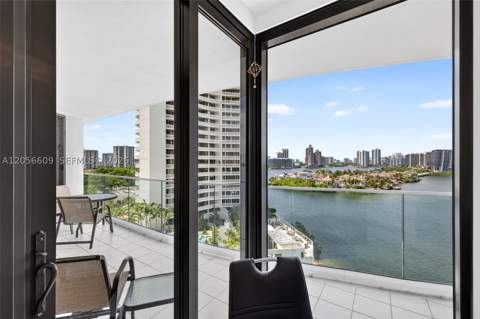 2800 Island Blvd 1005, Aventura FL - photo 19 of 45