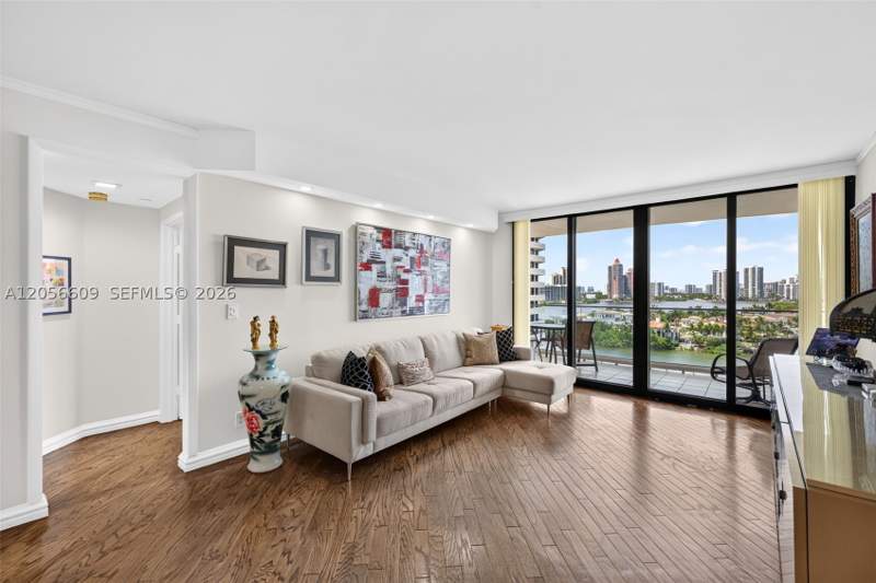 2 bedroom Condominium at 2800 Island Blvd 1005, 2800 Isl Blvd Williams Is, Aventura — photo 5