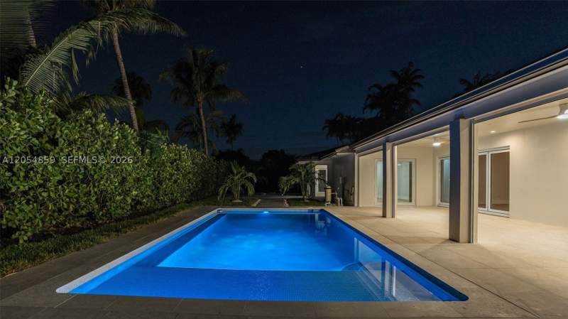 6 bedroom SingleFamilyResidence at 8600 SW 162nd Street, Coral Reef Estates, Palmetto Bay — photo 2