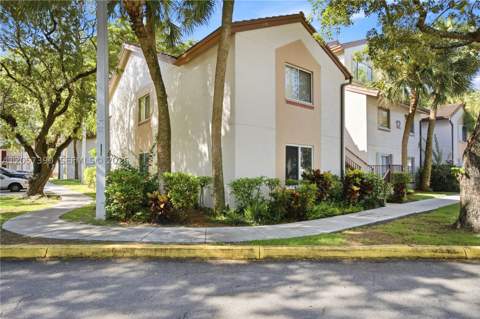 13920 SW 93rd Ln 13920, Miami FL - photo 11 of 19