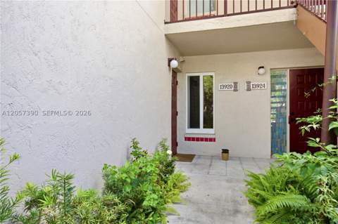 13920 SW 93rd Ln 13920, Miami FL - photo 12 of 19