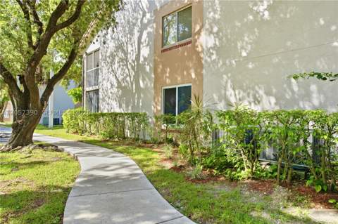 13920 SW 93rd Ln 13920, Miami FL - photo 13 of 19
