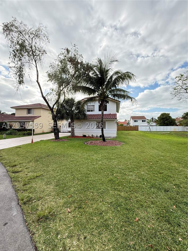 4 bedroom SingleFamilyResidence at 18318 NW 61st Ct, Harbour Sub, Hialeah — photo 3