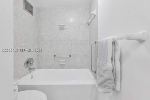 10101 E Bay Harbor Dr 504, Bay Harbor Islands FL - photo 22 of 31