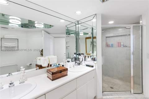 16445 Collins Ave Os25, Sunny Isles Beach FL - photo 15 of 31