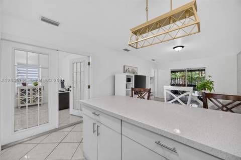 738 SW 7th Ter, Florida City FL - photo 11 of 37