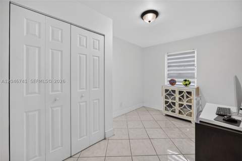 738 SW 7th Ter, Florida City FL - photo 14 of 37