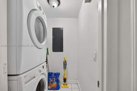 738 SW 7th Ter, Florida City FL - photo 20 of 37