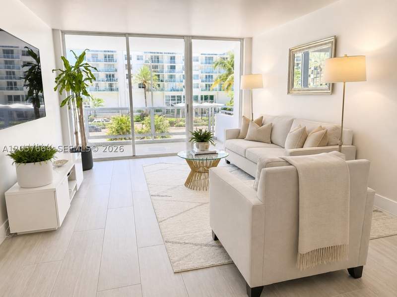2 bedroom Condominium at 5700 Collins Ave 3C, Seacoast 5700 Condo, Miami Beach — photo 2