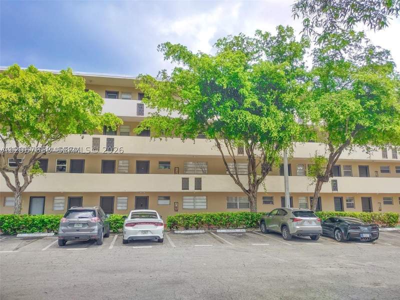 2 bedroom Condominium at 1710 NE 191st St 103-3, Jade Winds Group Bamboo G, Miami — photo 2