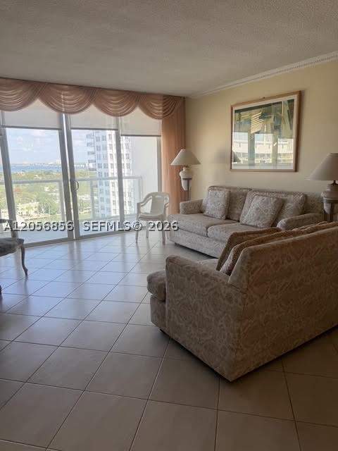 5601 Collins Ave 1723, Miami Beach FL - photo 7 of 23