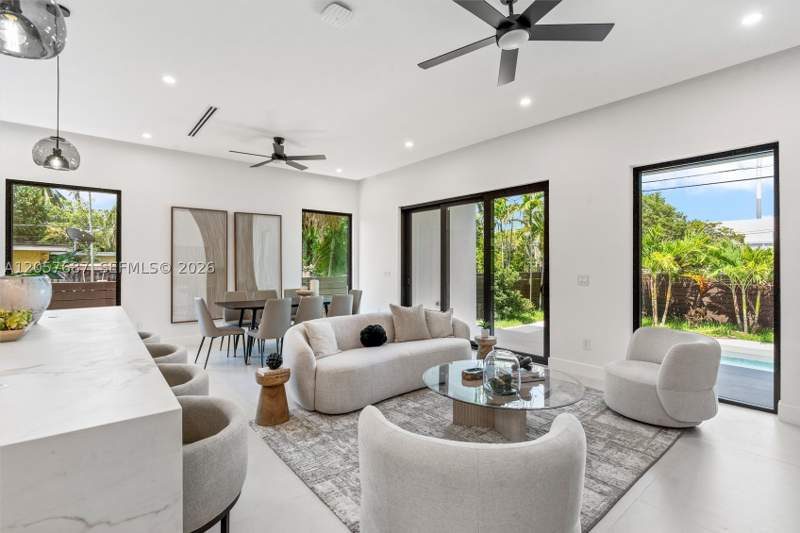 3 bedroom SingleFamilyResidence at 1319 NE 13th Ave, Holiday Heights, Fort Lauderdale — photo 3