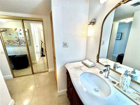 18051 Biscayne Blvd 1002, Aventura FL - photo 21 of 30