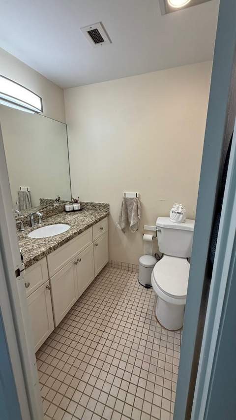 500 Bayview Drive 122, Sunny Isles Beach FL - photo 14 of 29