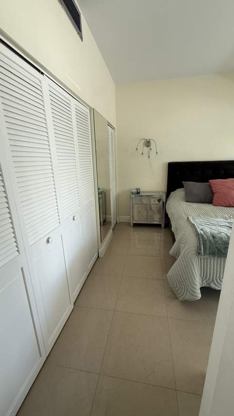 500 Bayview Drive 122, Sunny Isles Beach FL - photo 21 of 29