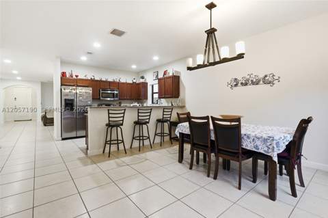 15585 SW 176th Ter, Miami FL - photo 14 of 38