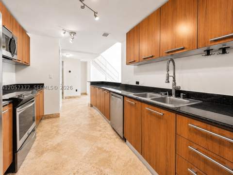 3000 NE 188th St 709, Aventura FL - photo 12 of 49
