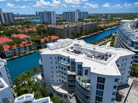 3000 NE 188th St 709, Aventura FL - photo 7 of 49