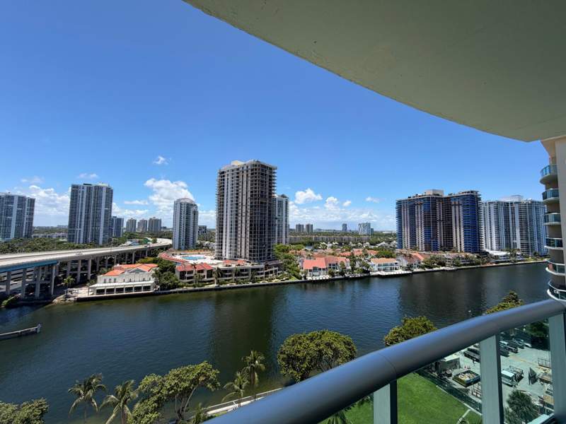 1 bedroom Condominium at 19390 Collins Avenue 1405, Oceanview Building A Condo, Sunny Isles Beach — photo 3