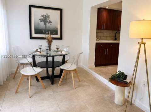 585 NE 121st St, North Miami FL - photo 14 of 45