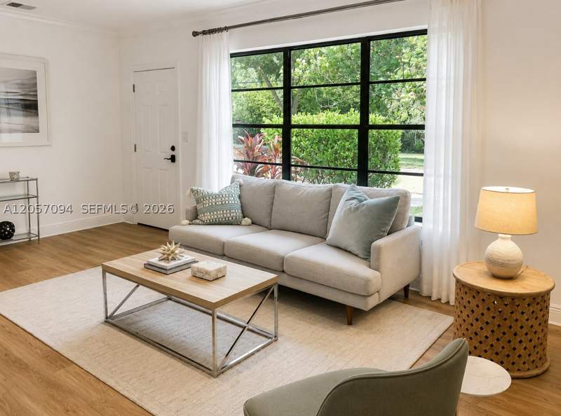 3 bedroom SingleFamilyResidence at 585 NE 121st St, Biscayne Park Estates, North Miami — photo 3