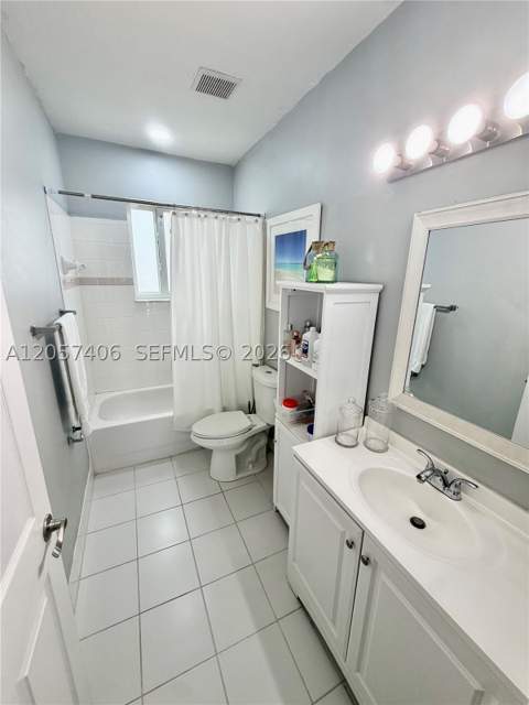 2021 SE 15th St, Homestead FL - photo 10 of 27