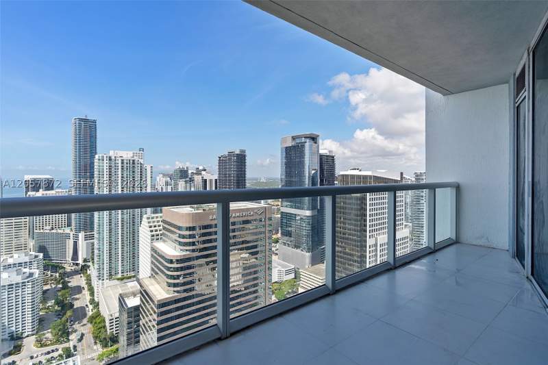 1 bedroom Condominium at 495 Brickell Ave 5007, Icon Brickell No Two, Miami — photo 3