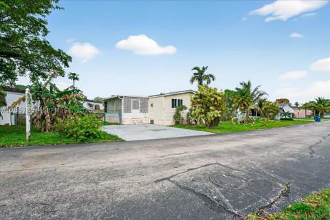 35250 SW 177th Ct 190, Homestead FL - photo 8 of 51