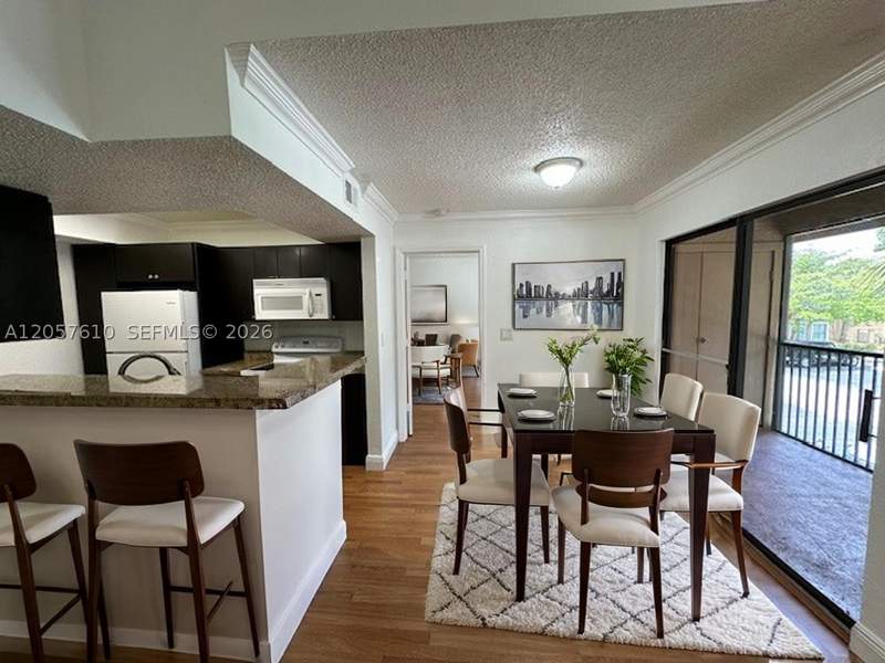 2 bedroom Condominium at 15590 SW 106th Ln 1102, Vista Lago At The Hammocks, Miami — photo 4