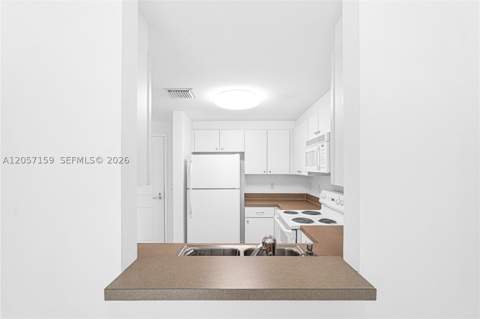 1250 S Miami Ave 812, Miami FL - photo 10 of 32