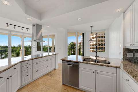 13627 Deering Bay Dr 404, Coral Gables FL - photo 7 of 21