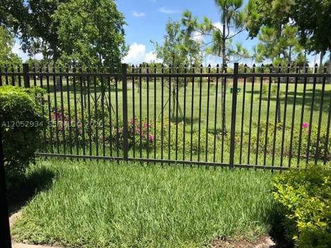 317 NE 194th Ln 317, Miami FL - photo 10 of 24