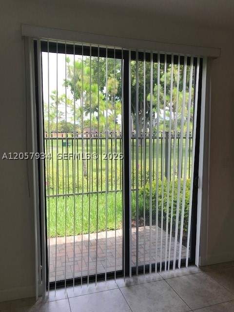 3 bedroom Townhouse at 317 NE 194th Ln 317, Champion Lakes, Miami — photo 4