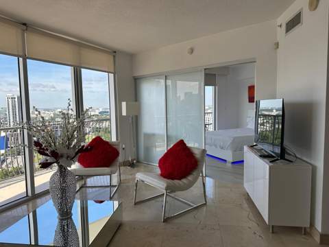 1750 N Bayshore Dr 2914, Miami FL - photo 10 of 16
