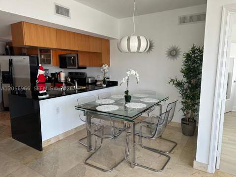 1750 N Bayshore Dr 2914, Miami FL - photo 12 of 16