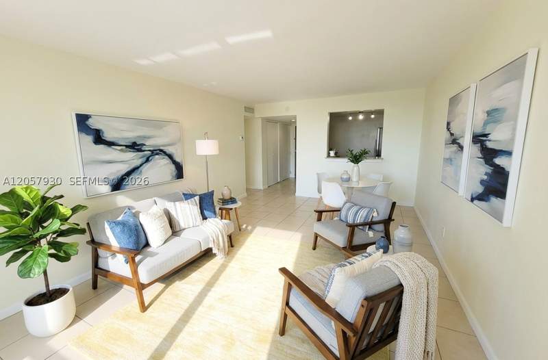 2 bedroom Condominium at 496 NW 165th St Rd D-409, Montecarlo Condo, Miami — photo 3