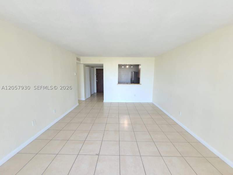 2 bedroom Condominium at 496 NW 165th St Rd D-409, Montecarlo Condo, Miami — photo 4