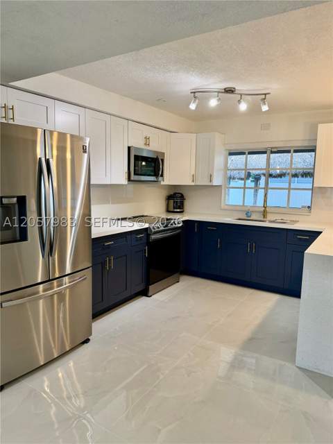 19730 NW 3rd Ct, Miami Gardens FL - photo 11 of 30
