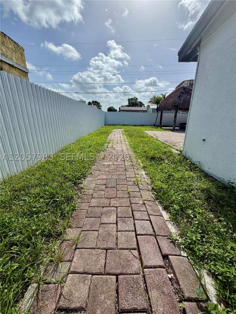 19730 NW 3rd Ct, Miami Gardens FL - photo 22 of 30