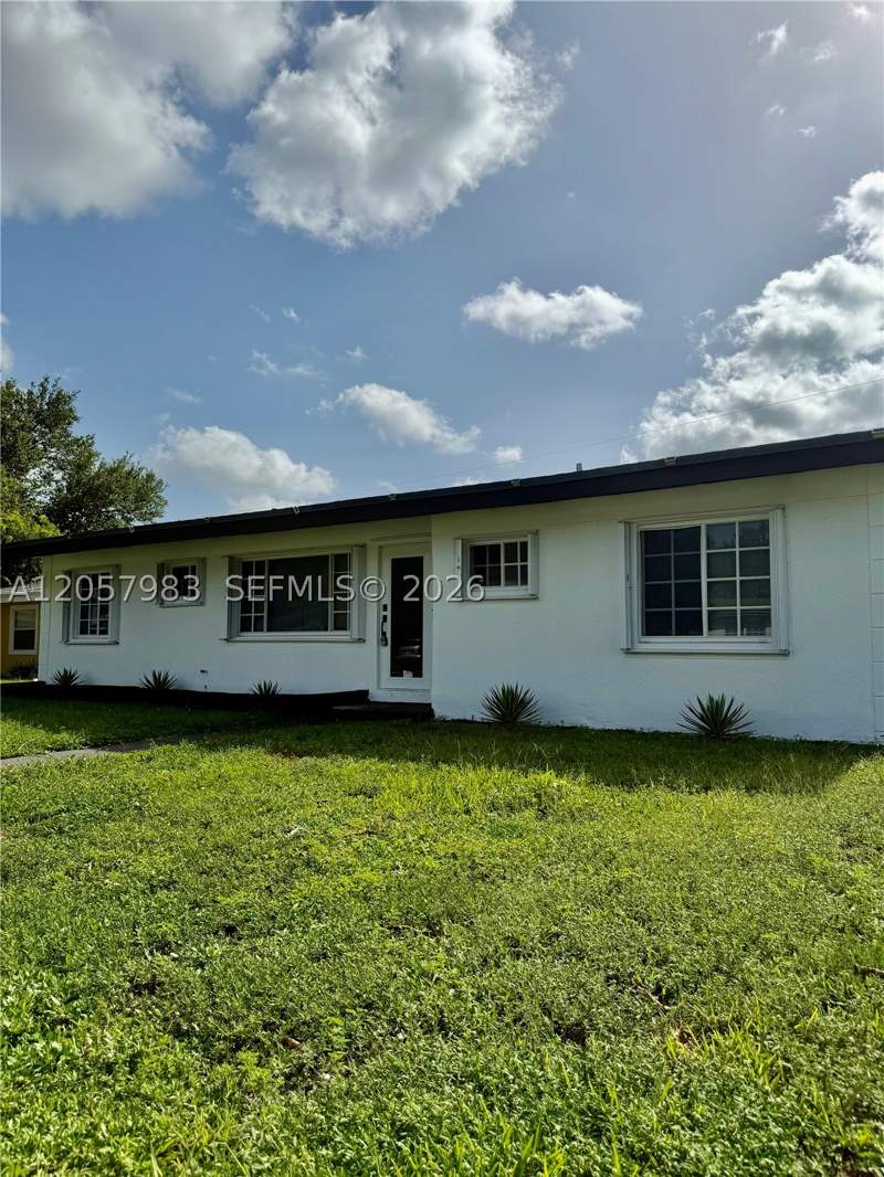 3 bedroom SingleFamilyResidence at 19730 NW 3rd Ct, Sierra Mirada, Miami Gardens — photo 4