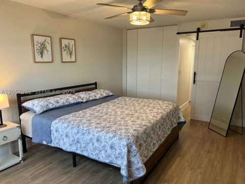 251 174th St 1215, Sunny Isles Beach FL - photo 22 of 37
