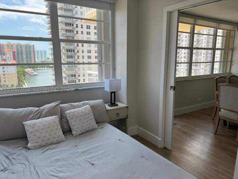 251 174th St 1215, Sunny Isles Beach FL - photo 23 of 37