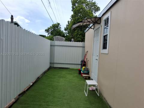 18045 NW 2nd Pl, Miami Gardens FL - photo 17 of 17