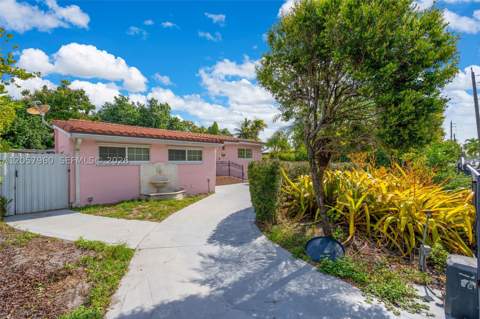 267 E 56th St, Hialeah FL - photo 6 of 39