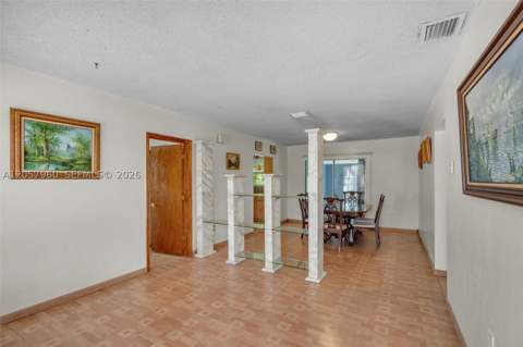 267 E 56th St, Hialeah FL - photo 9 of 39