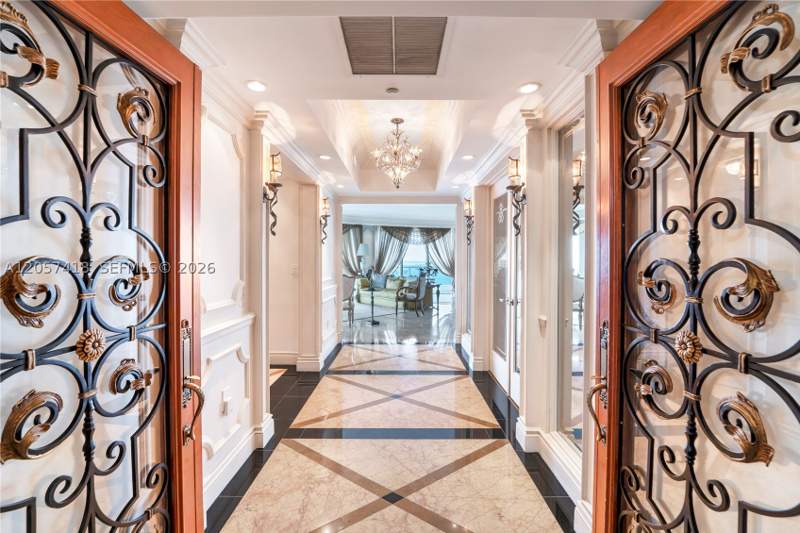 3 bedroom Condominium at 1000 S Pointe Dr 2501, Murano At Portofino Condo, Miami Beach — photo 3