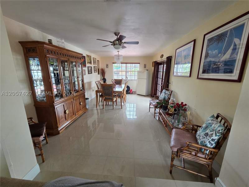 4 bedroom SingleFamilyResidence at 8441 SW 32nd Ter, Coral Way Village Sec A P, Miami — photo 4