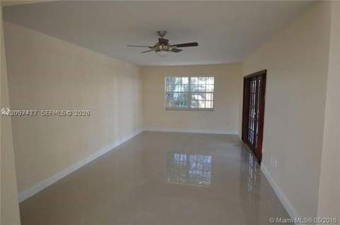 8441 SW 32nd Ter, Miami FL - photo 6 of 31